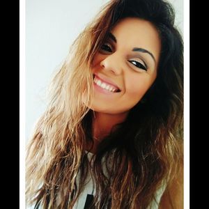 Meet your Posher, Adis